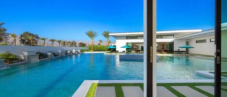 Villa (Multiple Bedrooms) | Intérieur