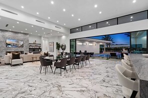 Villa (Multiple Bedrooms) | Innenbereich