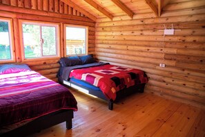 1 bedroom, bed sheets - Beautiful mountain cabin (san isidro)