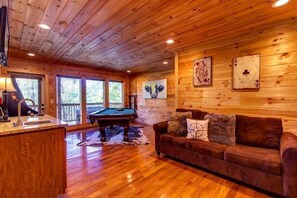 Fireplace - Sundance, free tickets, no catch! (Pigeon Forge)