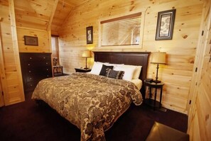 3 bedrooms, iron/ironing board, WiFi