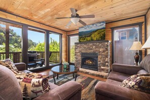 Smart TV, fireplace