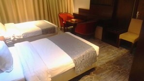 Langsir/tirai gelap terus, seterika/papan seterika, Wi-fi percuma