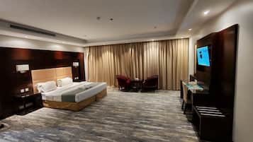 Cortinas blackout, tabla de planchar con plancha y wifi gratis