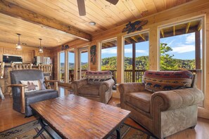 TV connectée, cheminée