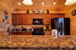 Fridge, dishwasher, coffee/tea maker - Near Dollywood + Resort Amenities Included (Pigeon Forge)