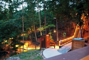 Property grounds - Cherokee Wind, free tickets, no catch! (Pigeon Forge)