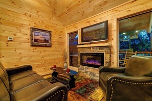 Interior - Luxury Cabin w/ All-Inclusive Resort Amenities (Sevierville)