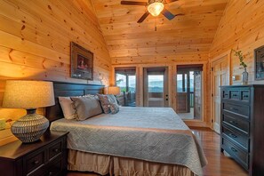 4 bedrooms, iron/ironing board, internet