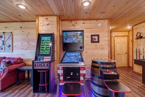 Game room - Near Dollywood + Resort Amenities Included (Sevierville)