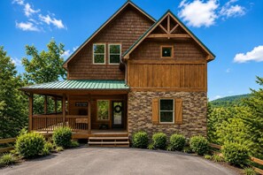 Exterior - Near Dollywood + Resort Amenities Included (Sevierville)