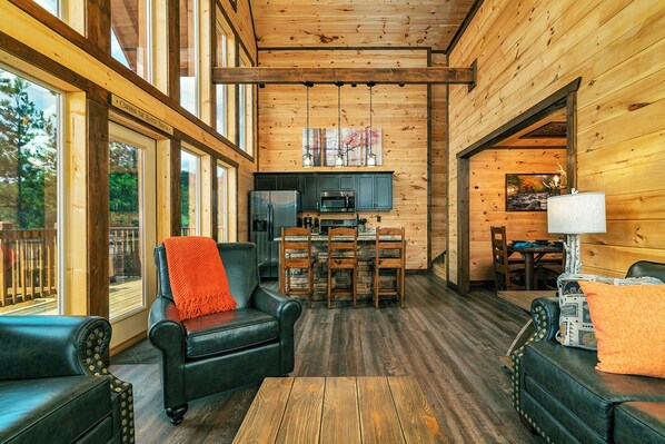 Smart TV, fireplace - Luxury Cabin w/ All-Inclusive Resort Amenities (Sevierville)