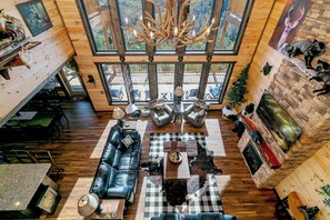 スマートテレビ、暖炉