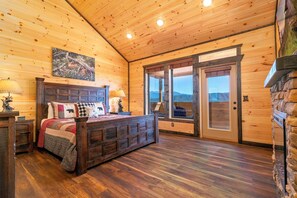 5 quartos, ferros/tábuas de passar roupa, Wi-Fi, roupa de cama