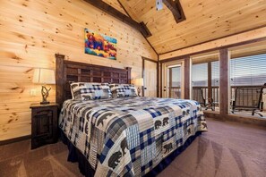 3 bedrooms, iron/ironing board, internet, bed sheets