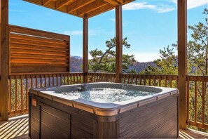 室外 SPA 浴池
