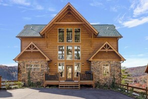 Exterior - Luxury Cabin w/ All-Inclusive Resort Amenities (Sevierville)