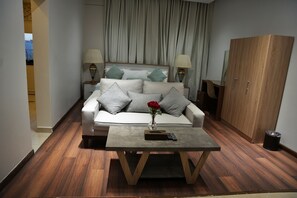 Comfort Stüdyo Süit, 1 En Büyük (King) Boy Yatak, Mutfak | 1 yatak odası, kaliteli yatak takımı, ücretsiz minibar ürünleri 