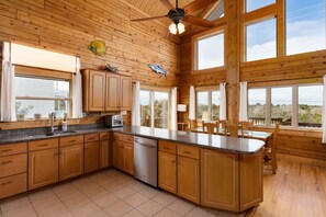 Fridge, microwave, oven, stovetop - Boomerang: Oceanfront Log Cabin in N. Topsail (North Topsail Beach)