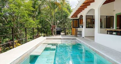 Selva Blanca, Jungle Retreat