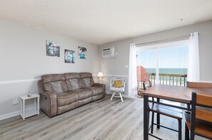 Smart TV - Sun of a Beach- Your Ultimate Beachy Getaway (North Topsail Beach)
