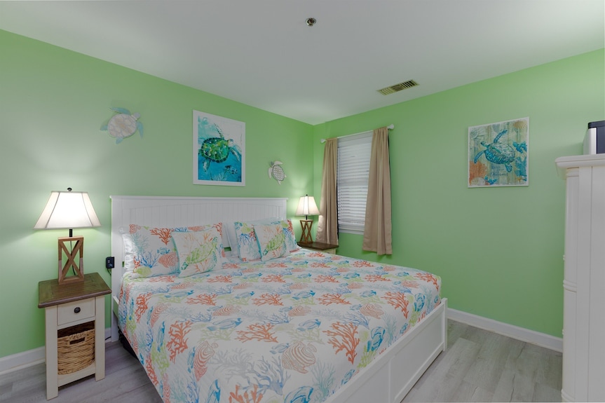 Capri Sun: Luxe Oceanfront Escape @ Villa Capriani - Topsail Island, NC