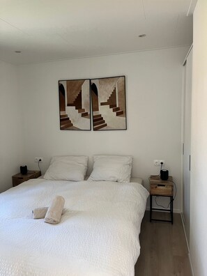 3 bedrooms, WiFi, bed sheets - Luxury chalet with hot tub on the Salland Ridge (Haarle)