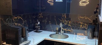 King Lux Apartment Rental of a newly furnished apartment in the center of Skopje