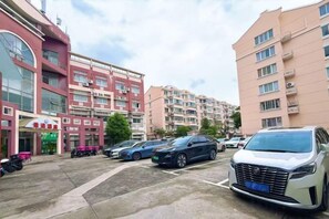 Ảnh chưa phân loại, 3 trong số 9 ảnh, nút