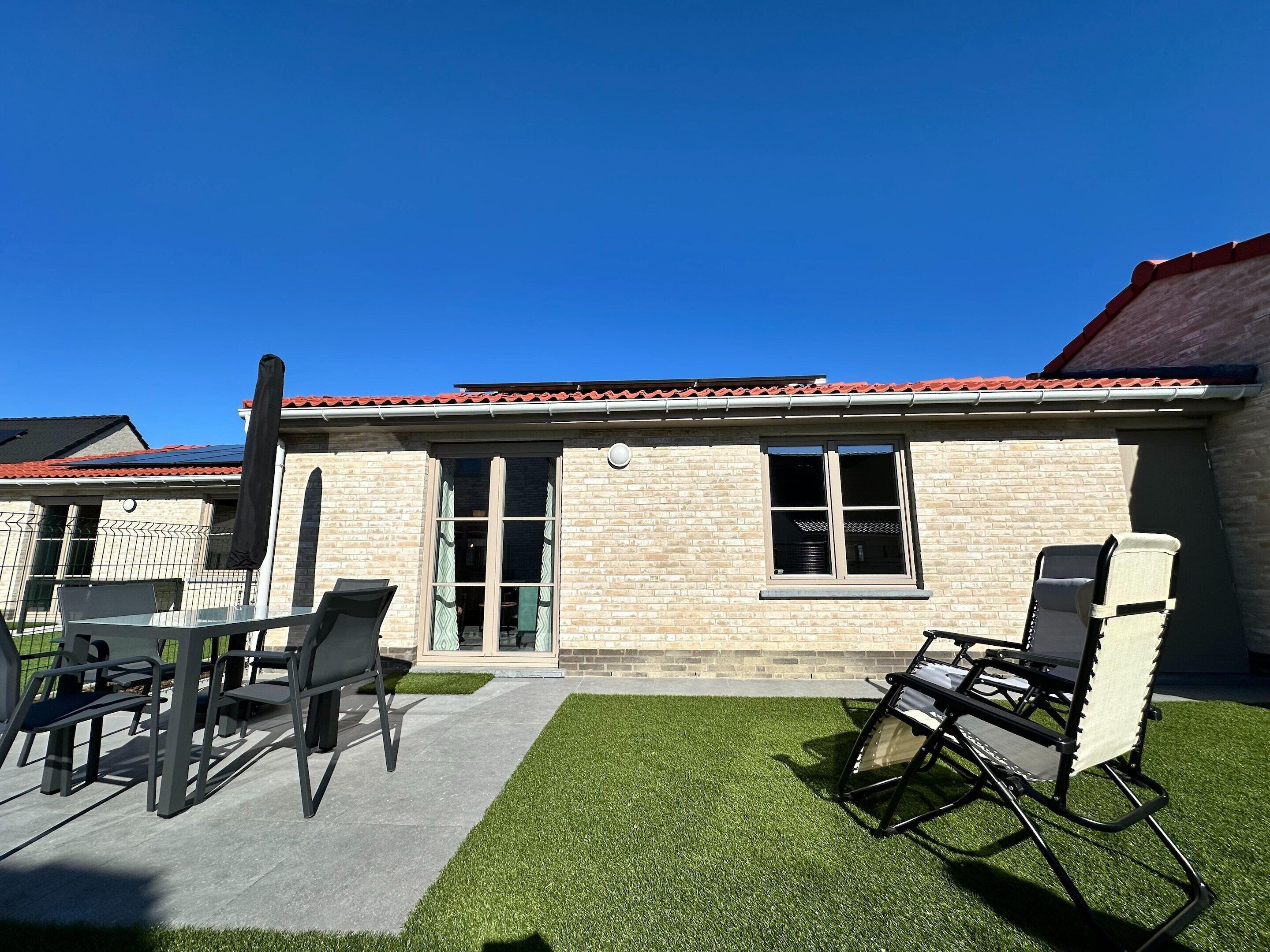 House | Outdoor dining