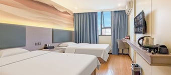 Nanning Tian'en Hotel (Xiuxiang Metro Station, Guangxi University Branch)