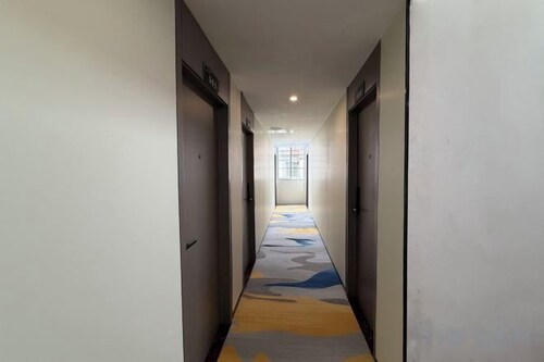 Nanning Tian'en Hotel (Xiuxiang Metro Station, Guangxi University Branch)