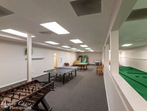 Spielezimmer