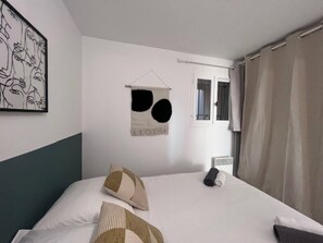 1 bedroom, iron/ironing board, Internet, bed sheets