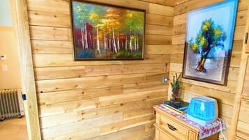 1 多间卧室、免费 WiFi、床单