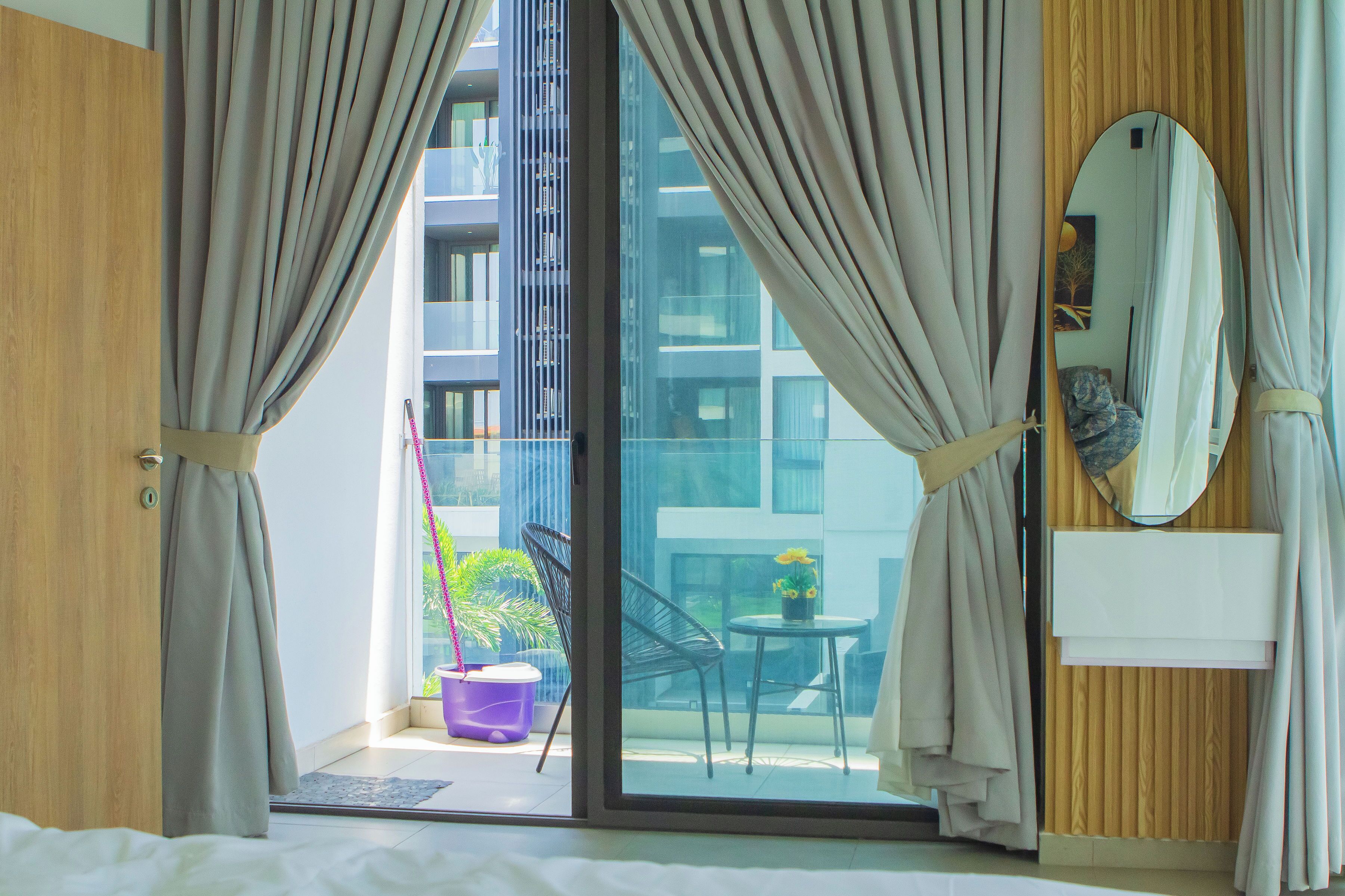 1 dormitorio, tabla de planchar con plancha, wifi y ropa de cama