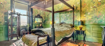 Greystonedale Mansion Holiday Retreat
