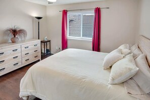 3 chambres, fer et planche à repasser, Wi-Fi, literie fournie