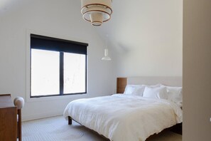 3 chambres, bureau, lit de bébé portatif, Wi-Fi