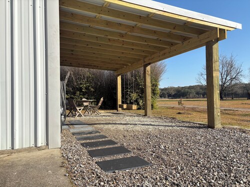 Charming farmhouse-barndominium in delightful Maurice with full kitchen,AC,WiFi