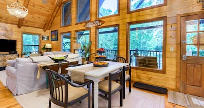 ❤️ River fun, log cabin, family / couples retreat!
