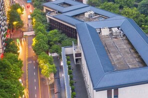 صورة غير مصنفة، 5 من 23، زرّ