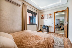 1 chambre, fer et planche à repasser, Wi-Fi, draps fournis