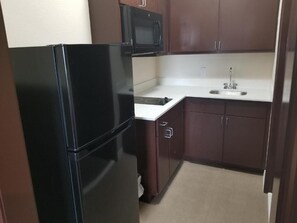 Fridge, microwave, stovetop