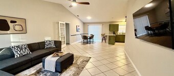 Spacious 3BR Home in Prime Location – Private Heated Pool & Hot Tub