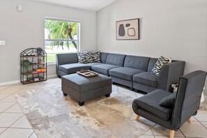 Smart-TV, Tischtennisplatte