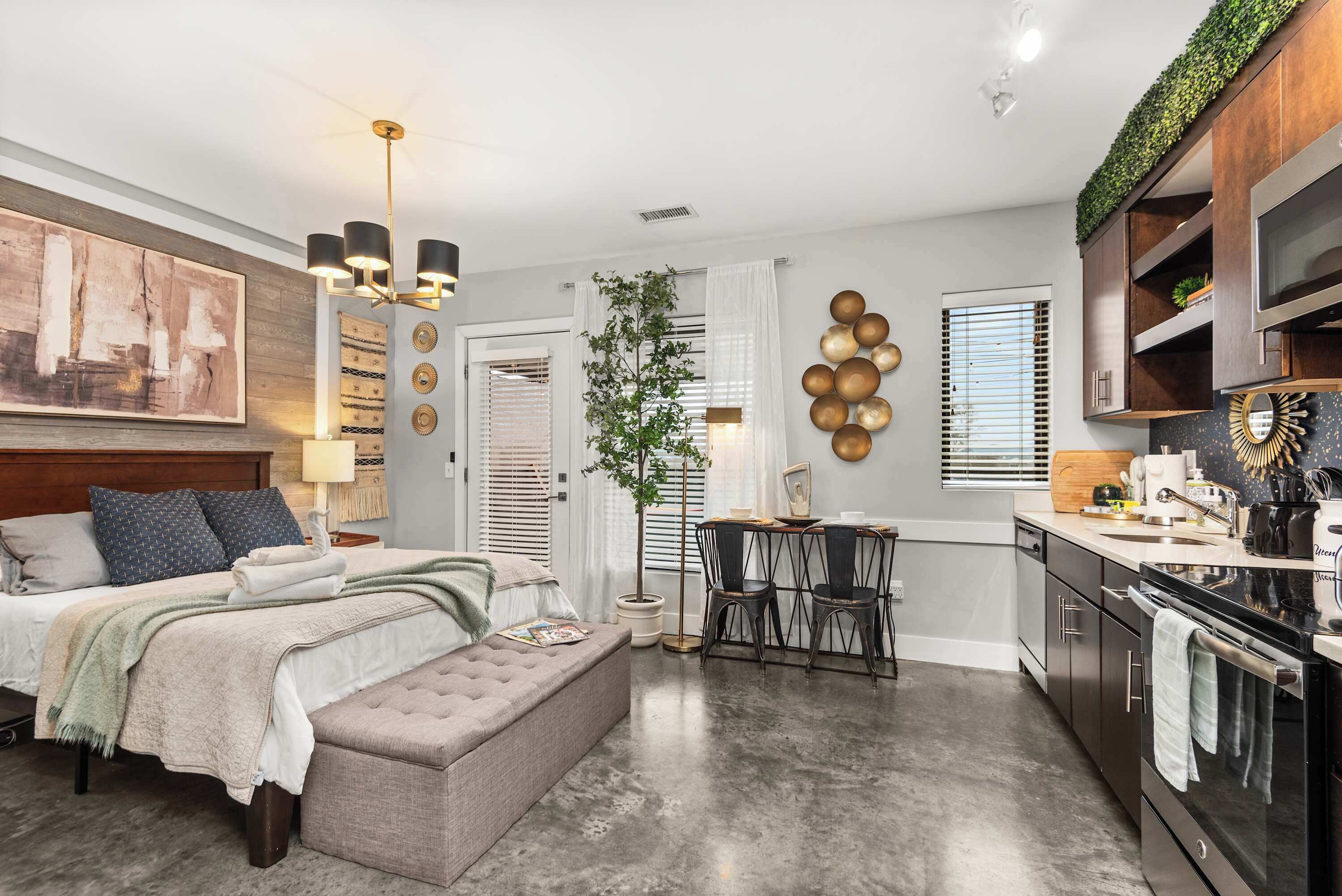 1 bedroom, iron/ironing board, WiFi, bed sheets