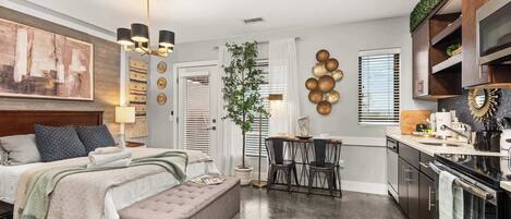 1 bedroom, iron/ironing board, WiFi, bed sheets