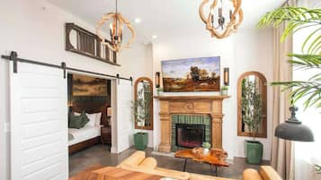 TV, fireplace, offices