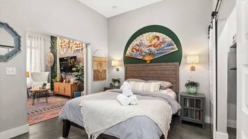 1 bedroom, iron/ironing board, WiFi, bed sheets